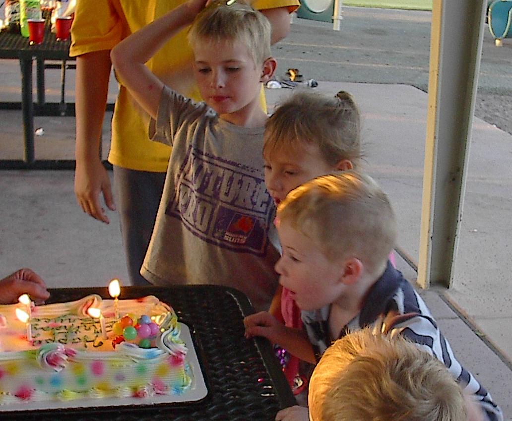 4th birthday cake